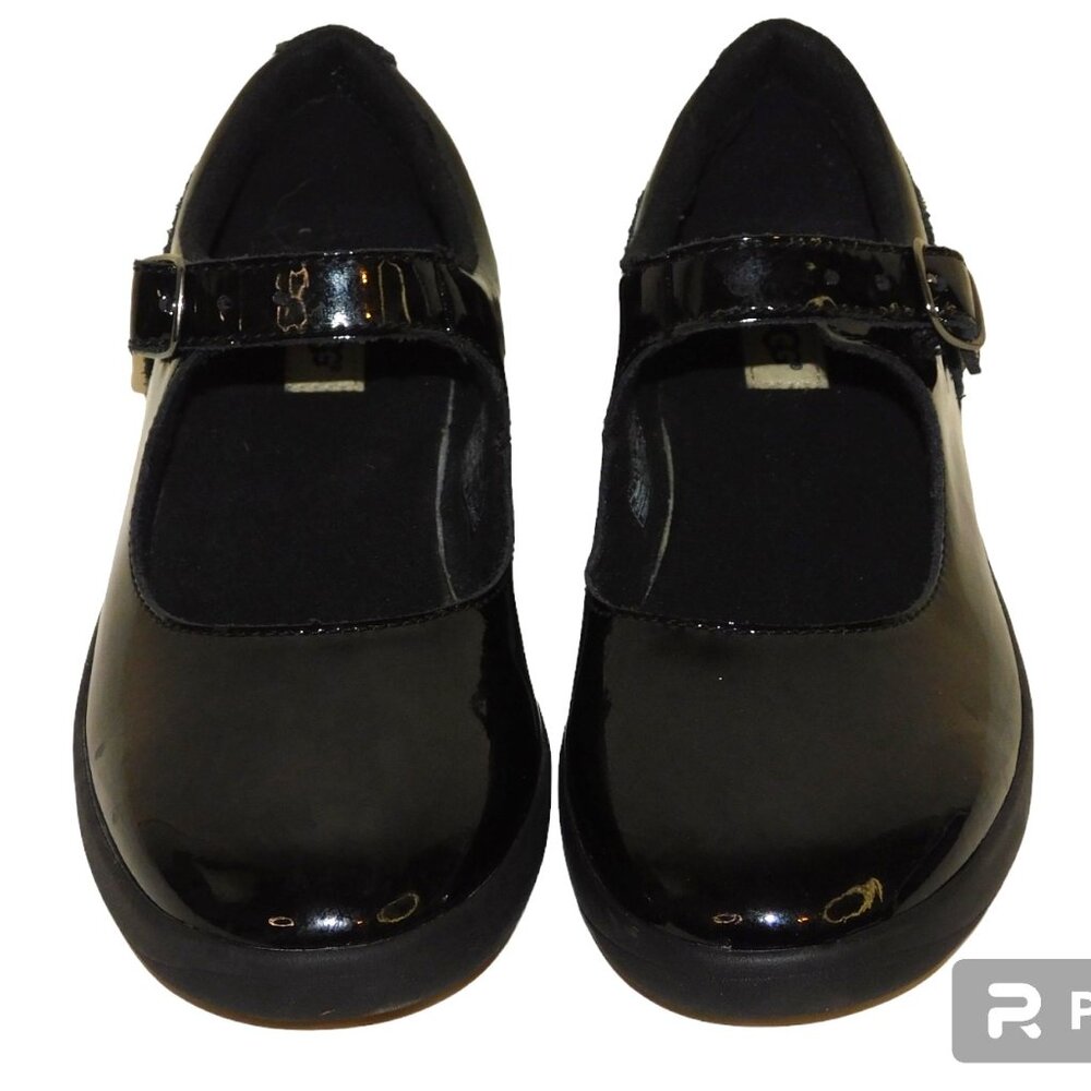 UGG Patent Leather Mary Jane Shoes Girls Size 4